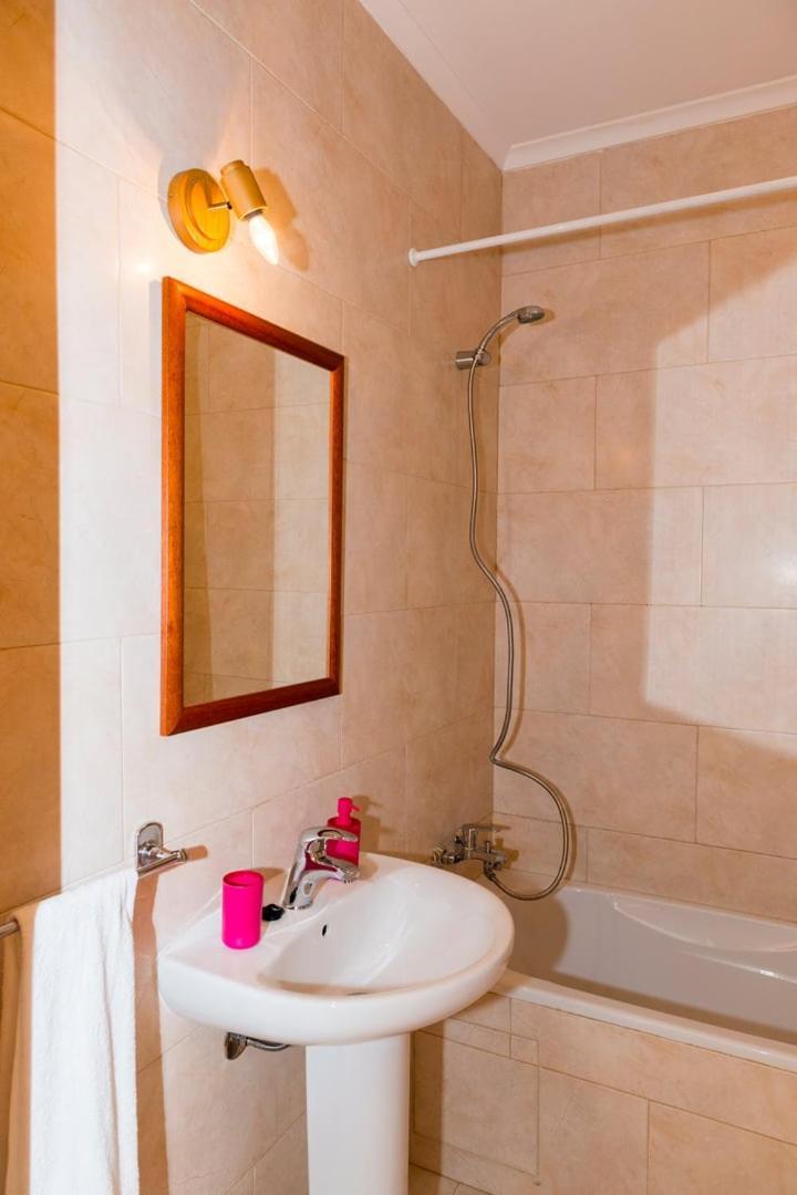 Tac - Alcantarilha House Apartment Luaran gambar